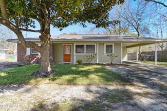 148 Lafayette Cir, Ocean Springs, MS 39564