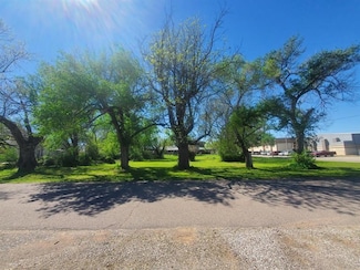 501 S 2nd St, Okemah, OK 74859