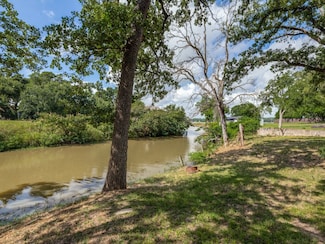 315 County Road 4874, Newark, TX 76071