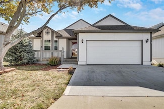 326 NW Vail Ct, Blue Springs, MO 64014
