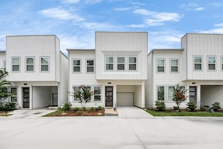 9016 Lonestar River Ln, Houston, TX 77080