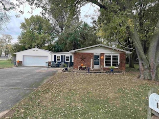 3209 W 28th St, Muncie, IN 47302