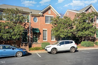 121 Fenner Ln, Raleigh, NC 27603