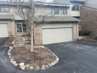 35 Brook Ln, Palos Park, IL 60464