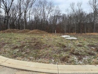 828 Kings Ct, Memphis, IN 47143