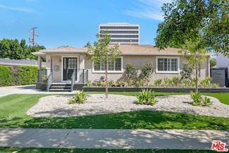 21037 Costanso St, Los Angeles, CA 91364