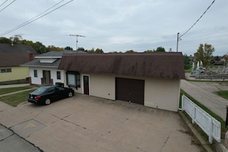 237 W Main St, Dickeyville, WI 53808