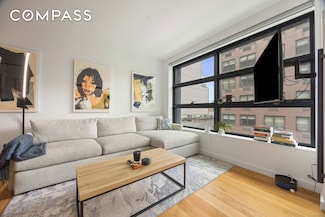 547 W 47th St Unit 509, New York, NY 10036