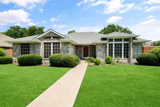 5723 Sachse St, Sachse, TX 75048