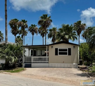 723 E Clam Cir, Port Isabel, TX 78578