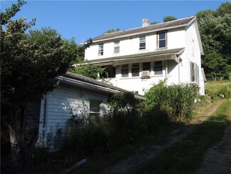 293 Gemmell Rd, Clune, PA 15727