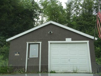 117 Belleview Dr, East Ryegate, VT 05042