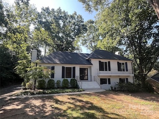 6611 Lancer Dr, Charlotte, NC 28226