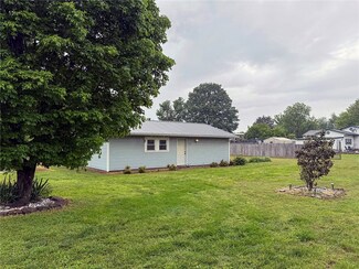 2920 N Oak St, Bethel Heights, AR 72764