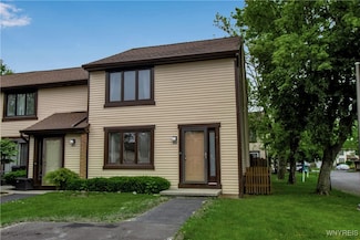 351 Charlesgate Cir, East Amherst, NY 14051