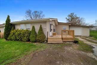 203 N Grove St, Lexington, IL 61753
