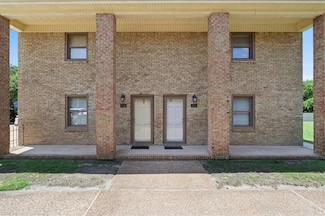 2726 Ocean Shore Ave, Virginia Beach, VA 23451