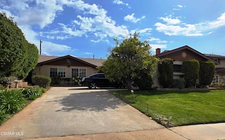 6686 Bernal St, Simi Valley, CA 93063
