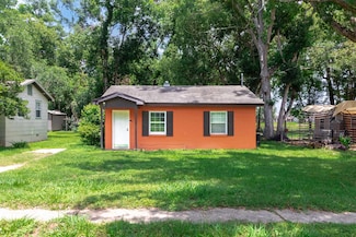 1502 Pepper Dr, Tallahassee, FL 32304
