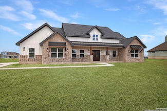 327 Century Oaks Dr, New Berlin, TX 78155