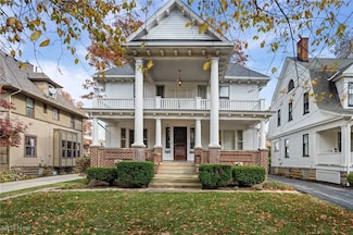 1217 Belle Ave, Lakewood, OH 44107