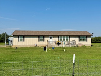 609 First St, Pittsburg, OK 74560