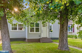 121 3rd Ave S, Biwabik, MN 55708
