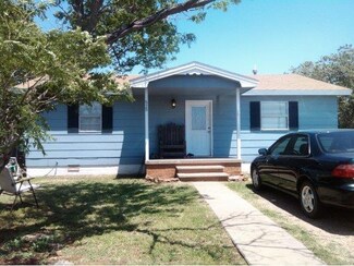 505 E 6th St, Leedey, OK 73654