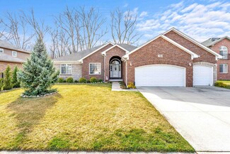37965 Ashland Meadows Ct, Sterling Heights, MI 48312