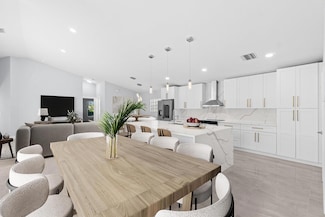 710 Clearbrook Park Cir, Delray Beach, FL 33445