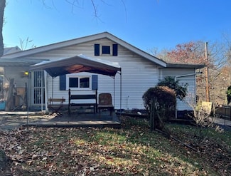 17 Norwood St, Mc Kees Rocks, PA 15136