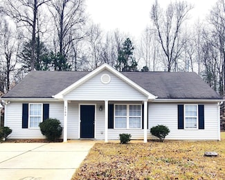 5702 Stone Bluff Ct, Charlotte, NC 28214