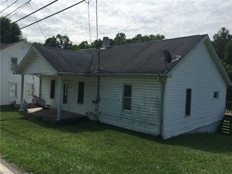12786 Franklin St, Waterford, OH 45786