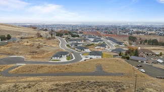5713 S Newport Place, Kennewick, WA 99337