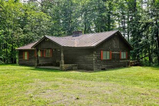 3674 Mountain Rd, Stowe, VT 05672