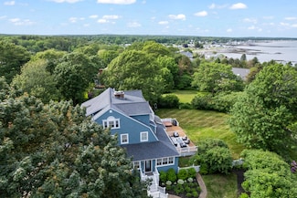 8 Roaring Rock Rd, York, ME 03909