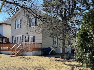 932 N Jackson St, Waukegan, IL 60085