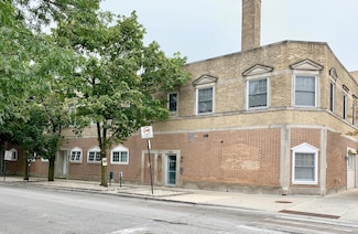 6125 N Clark St Unit 204, Chicago, IL 60660