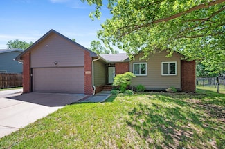 1833 N Shefford Cir, Wichita, KS 67212