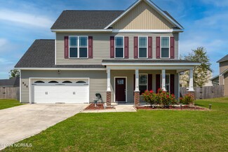 905 Haystack Ln, Jacksonville, NC 28546