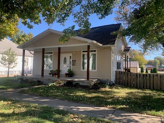 708 S Franklin St, Robinson, IL 62454