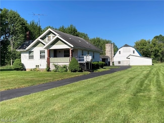 2783 Templeton Rd, Leavittsburg, OH 44430