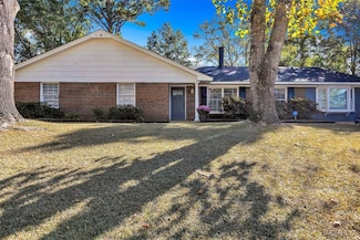 615 Sandhurst Dr, Montgomery, AL 36109