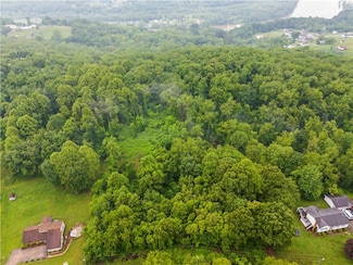 381 Ridge Rd, Centerville, PA 15417