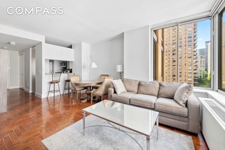 200 Riverside Blvd Unit 9F, New York, NY 10069