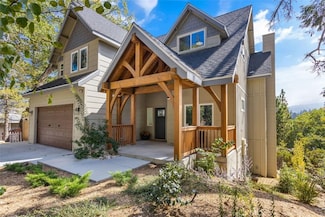 27472 Oakwood Dr, Lake Arrowhead, CA 92352