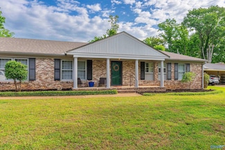 114 Kathy St, Florence, AL 35633