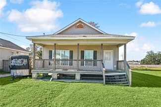 1404 Alexander Ave, Arabi, LA 70032