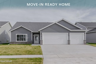 5921 Lou Ann St, Grand Forks, ND 58201