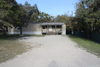 804 Buckingham Dr, Canyon Lake, TX 78133